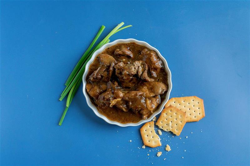Sauteed Liver in Wine Sauce